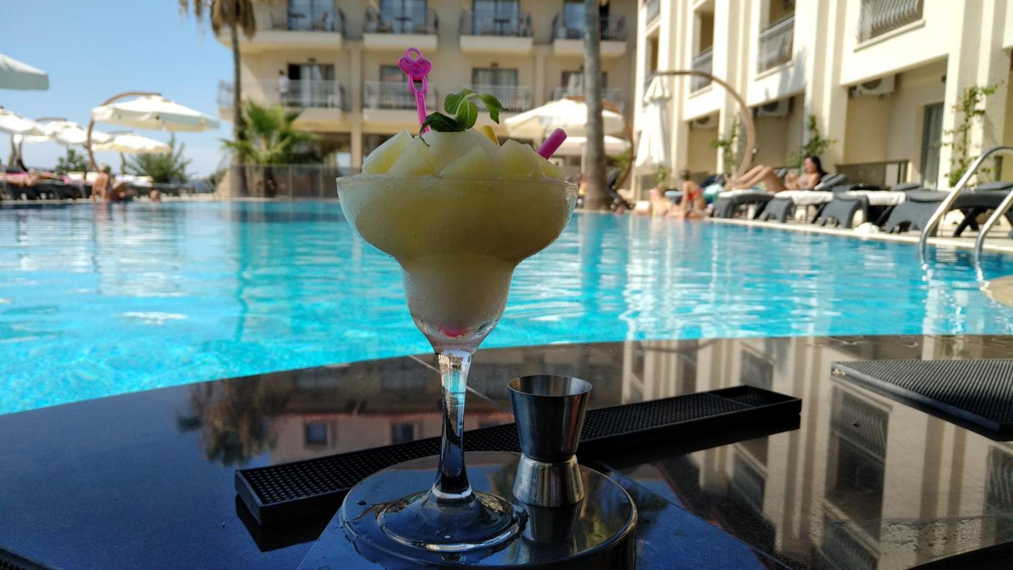 Neopol Hotel Kusadasi Luaran gambar